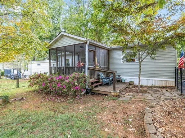 5535 Mount Shores Cir, Gainesville, GA 30506