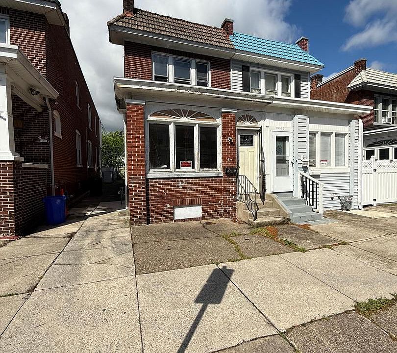 1st image of 2638 Lexington St