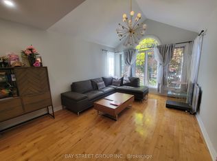 98 Brookeview Dr, Aurora, ON L4G 6R5