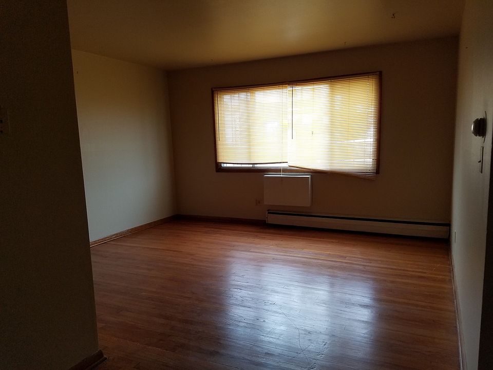 1st image of 5175 N Hopkins St APT 109