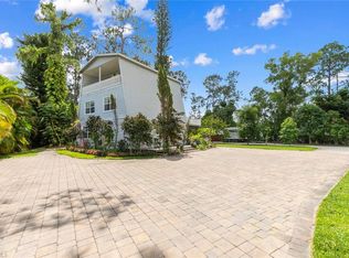 6230 Bur Oaks Ln, Naples, FL 34119
