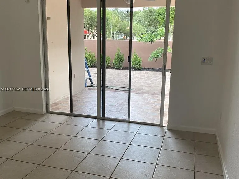 10270 SW 59th St — Photo 12