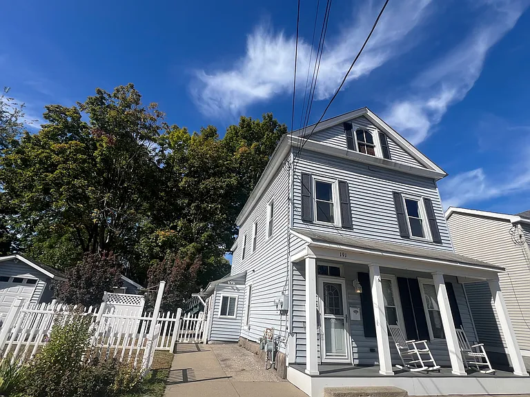 191 Elm St #1 — Photo 1