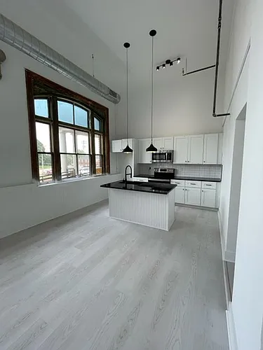 33 Stevens St Photo 1