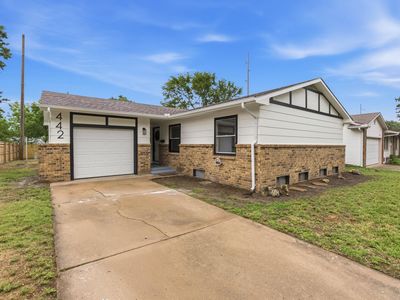 442 N Hickory Ln, Valley Center, KS, 67147
