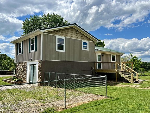 3rd image of 152 Yuchi Dr