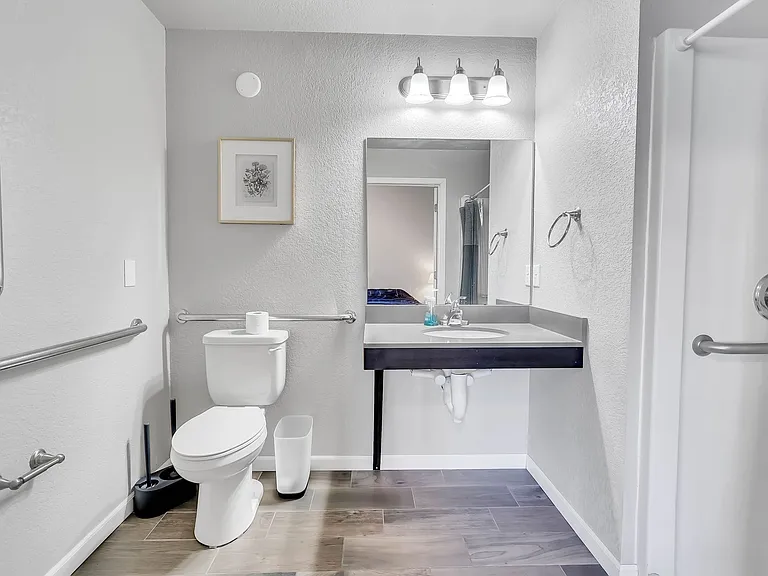 Willow Falls Apartments — Photo 6