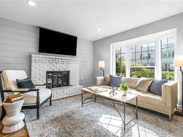 136 Peachtree Memorial Dr NW APT Nc8, Atlanta, GA 30309