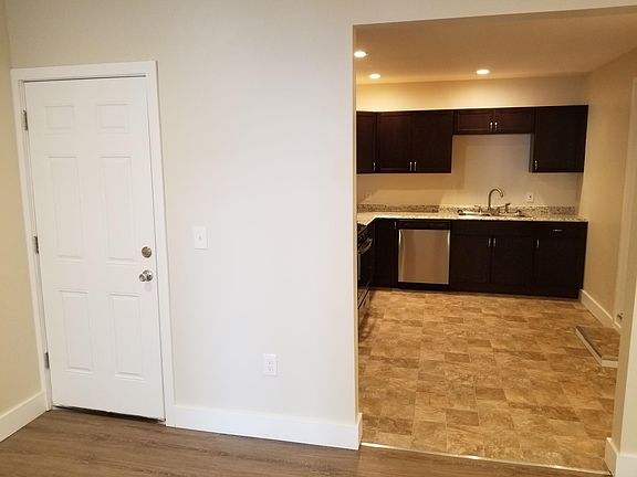3rd image of 49 Washington Ave APT 2F