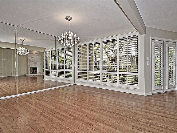 3rd image of 672 Osceola Ave #672