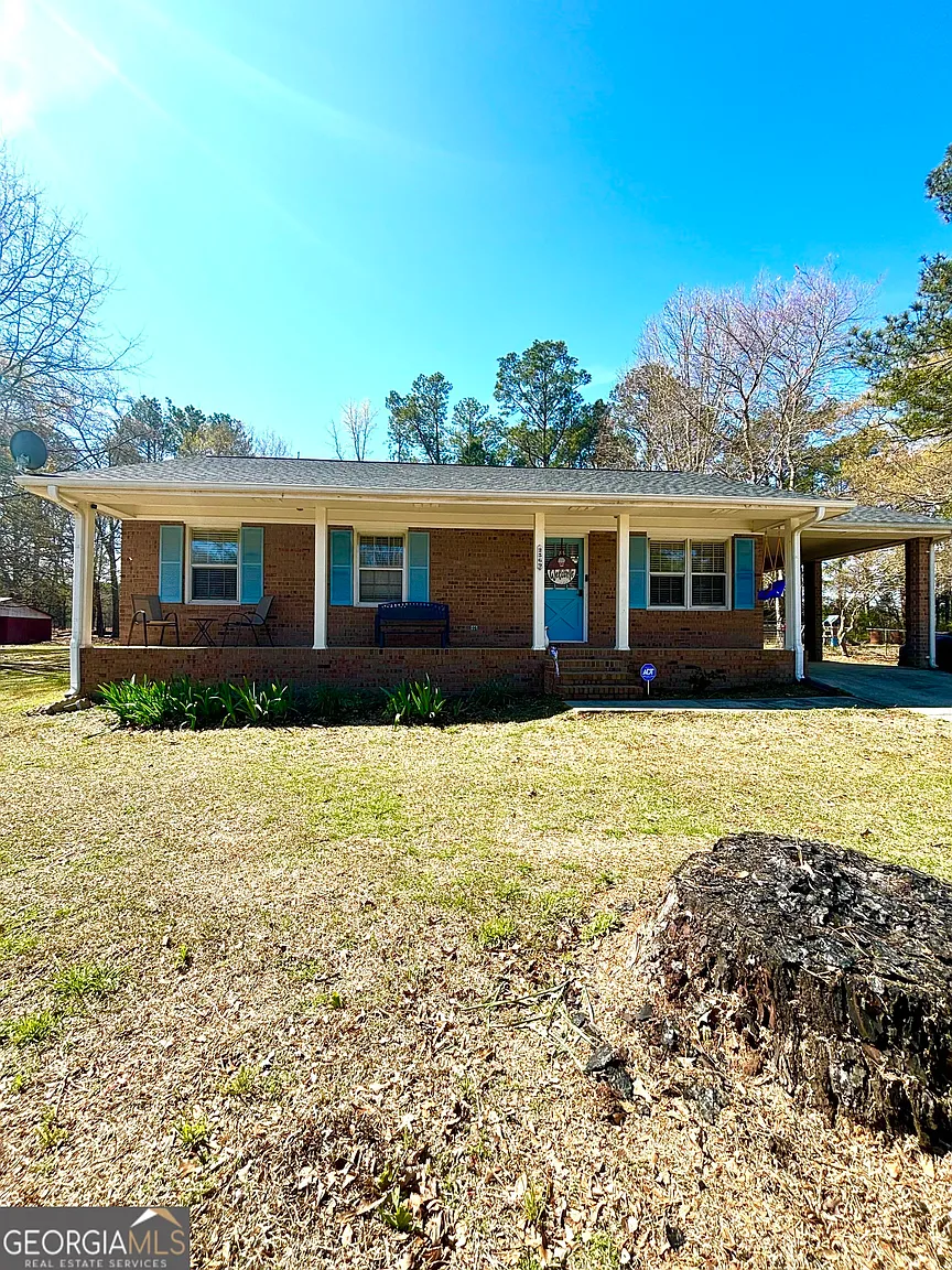 2569 Wildwood Way photo 1