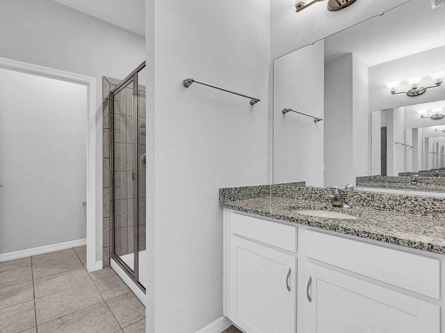 4 bed, 1839 sqft, $2,250 — Photo 4