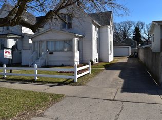 1529 Glenn Dr, North Chicago, IL 60064