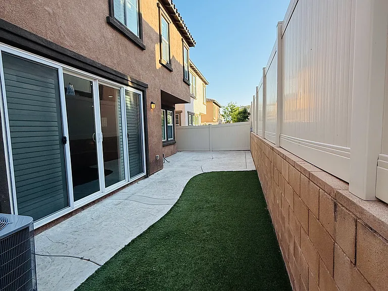 40517 Calla Lilly St — Photo 3