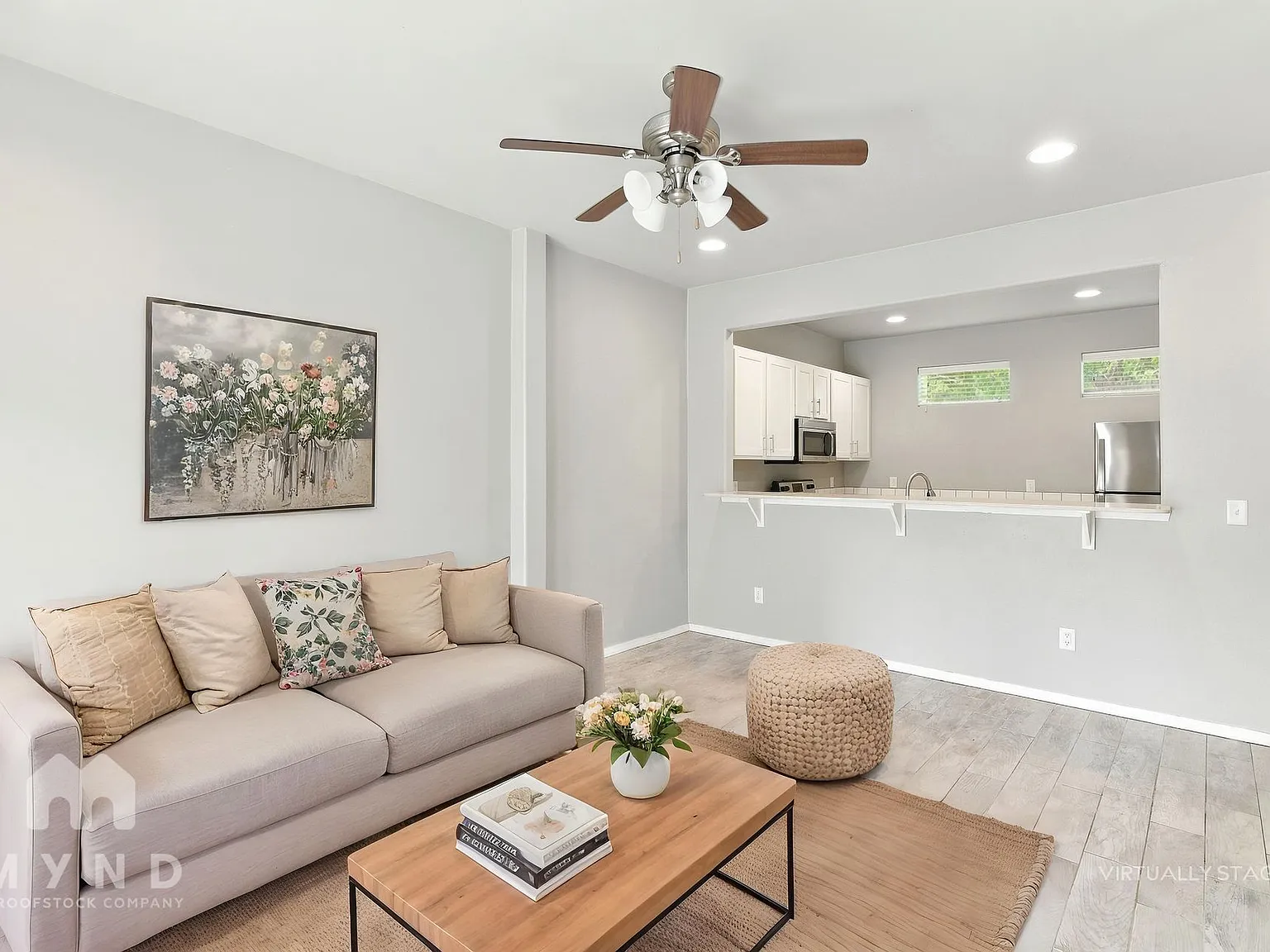 2 bed, 3.0 bath, 1471 sqft, $1,470 — Photo 2