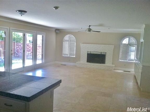 4th image of 1020 Marsh Creek Ln