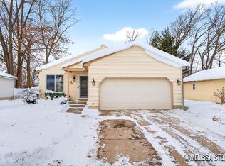 5563 Osborne Ave SE, Kentwood, MI 49548