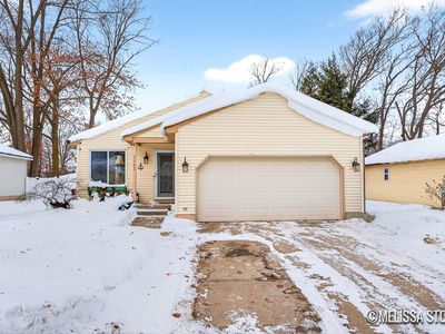 5563 Osborne Ave SE, Kentwood, MI, 49548