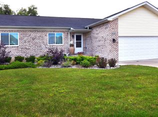 3239 Wren Ln, Rochester Hills, MI 48309