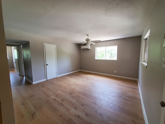 5005 NE Loraine St Haltom City, TX, 76117 Apartments for Rent Zillow