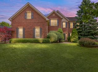 2159 Applebrook Dr, Commerce Township, MI