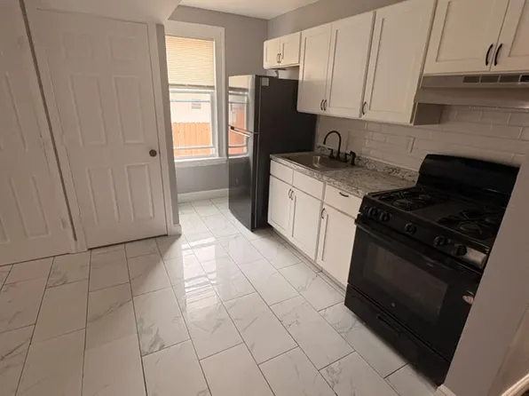 424 Ferry St #1L, New Haven, CT 06513