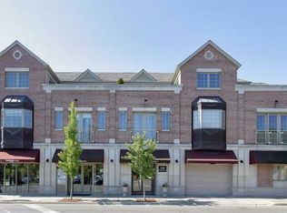 518 Winnetka Ave UNIT 204, Winnetka, IL 60093