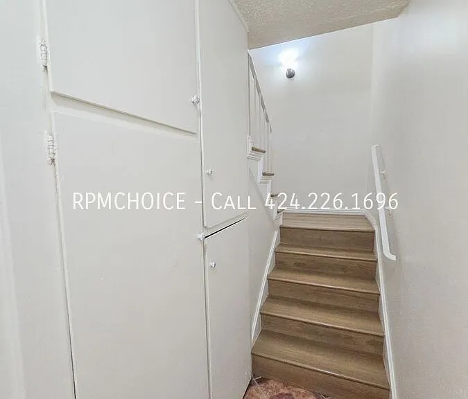 7 Dovecote Ln — Photo 12