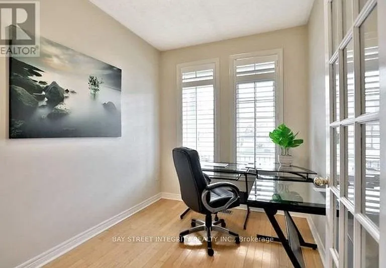 1383 Liverpool St — Photo 4