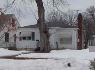 1523 Saint Albans St N, Saint Paul, MN 55117
