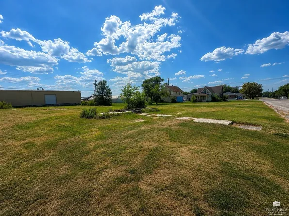 217 W Elm St, Lincoln, KS 67455
