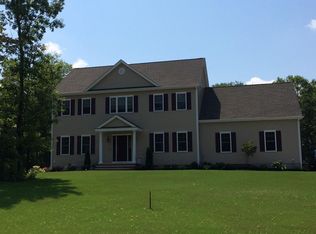 38 Summit Cir, Wrentham, MA 02093