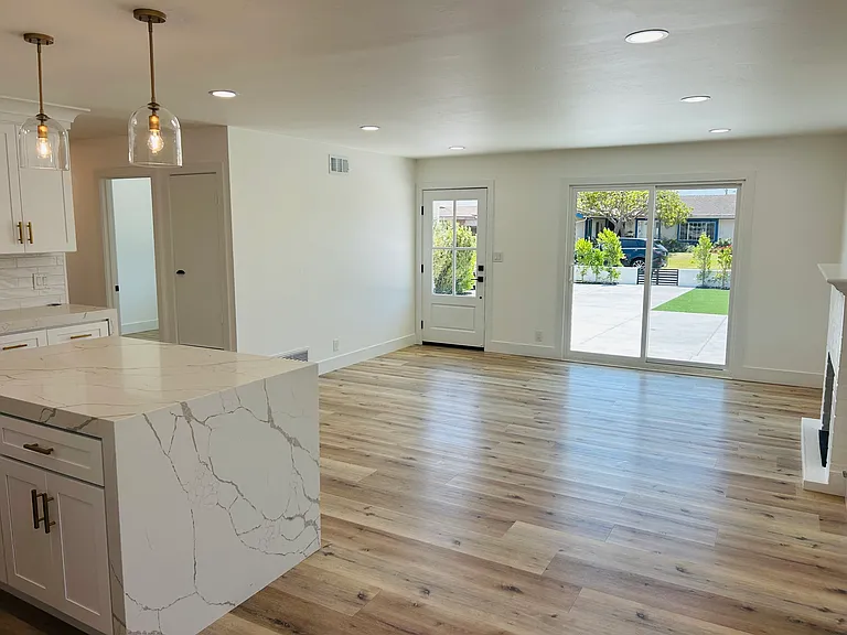6281 Balmoral Dr — Photo 13