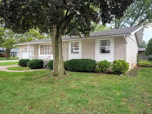 5800 Cabot Ave, Lasalle, ON N9H 1M1