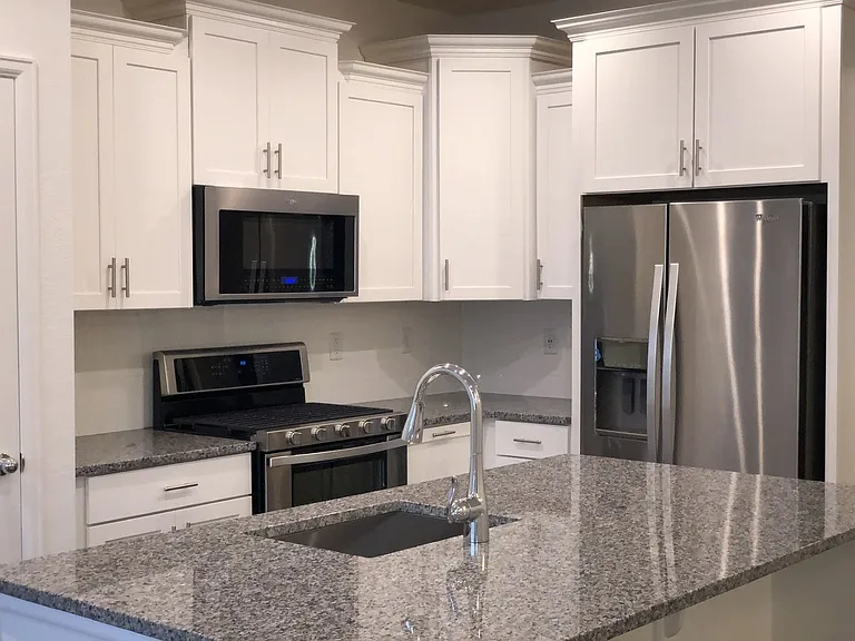 215 Jackson Dr — Photo 6