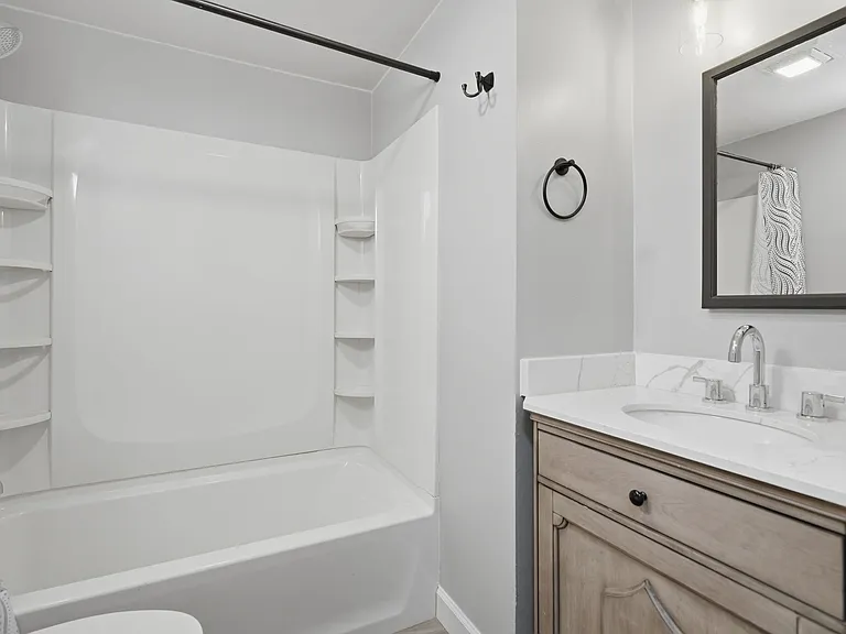 1147 Fenno Dr — Photo 21