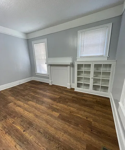 421 E Morehead St — Photo 17