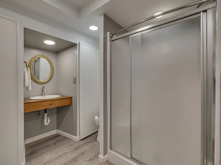 5009 Emerald Dr — Photo 24