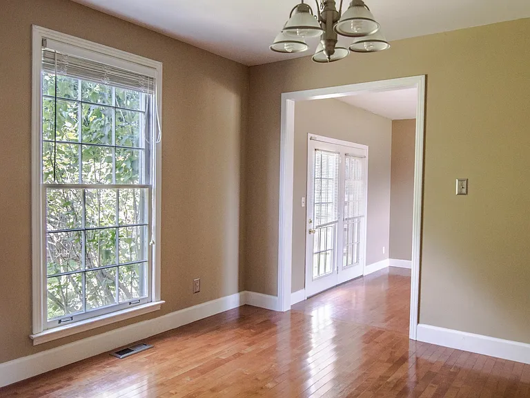 3359 Mallard Dr — Photo 5
