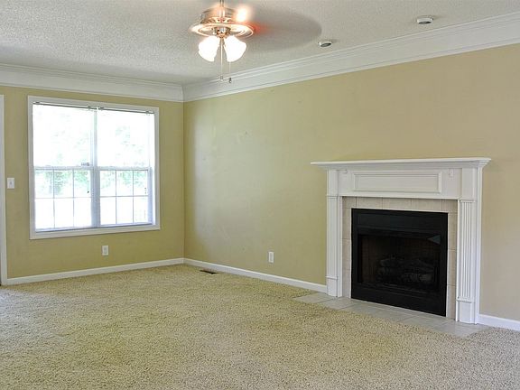3rd image of 1863 Darlington Dr