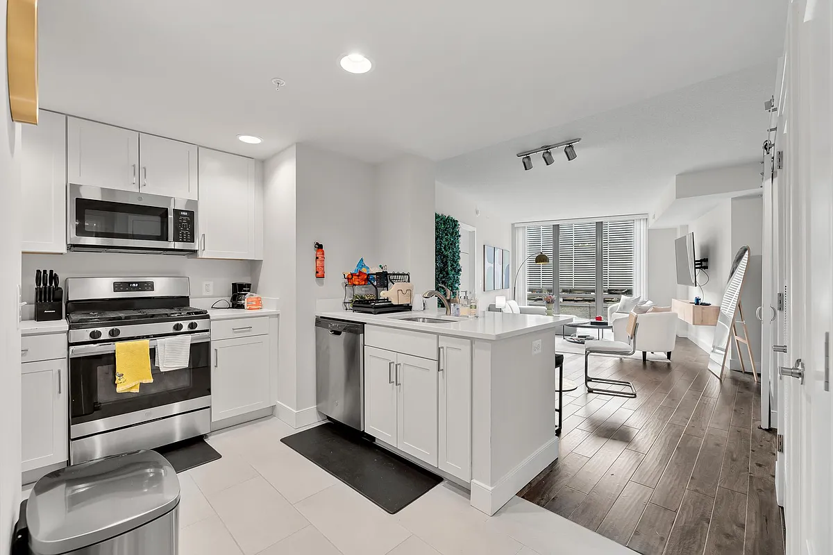 Building Photo - 50 Florida Ave NE #419
