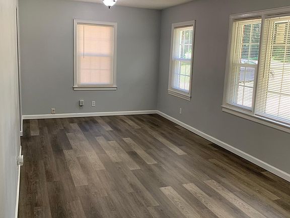 5th image of 1889 Clarke Ln
