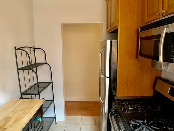 3rd image of 523 W 187th St APT 5G