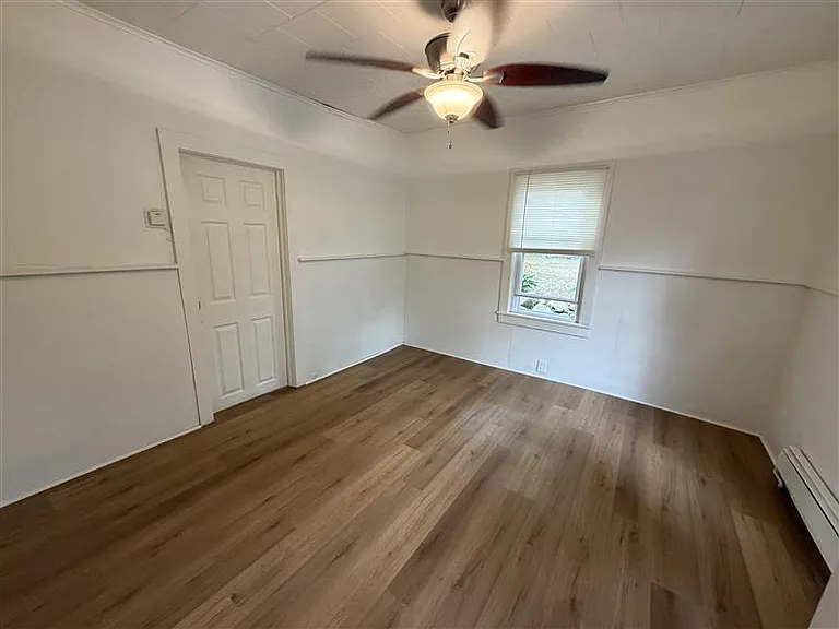 242R Valley St — Photo 5