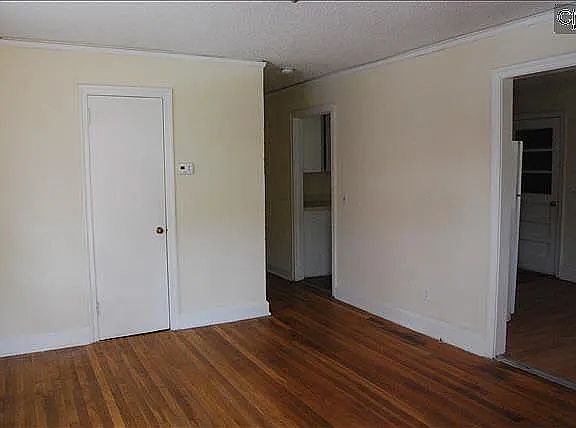 3rd image of 1142 Cullasaja Cir