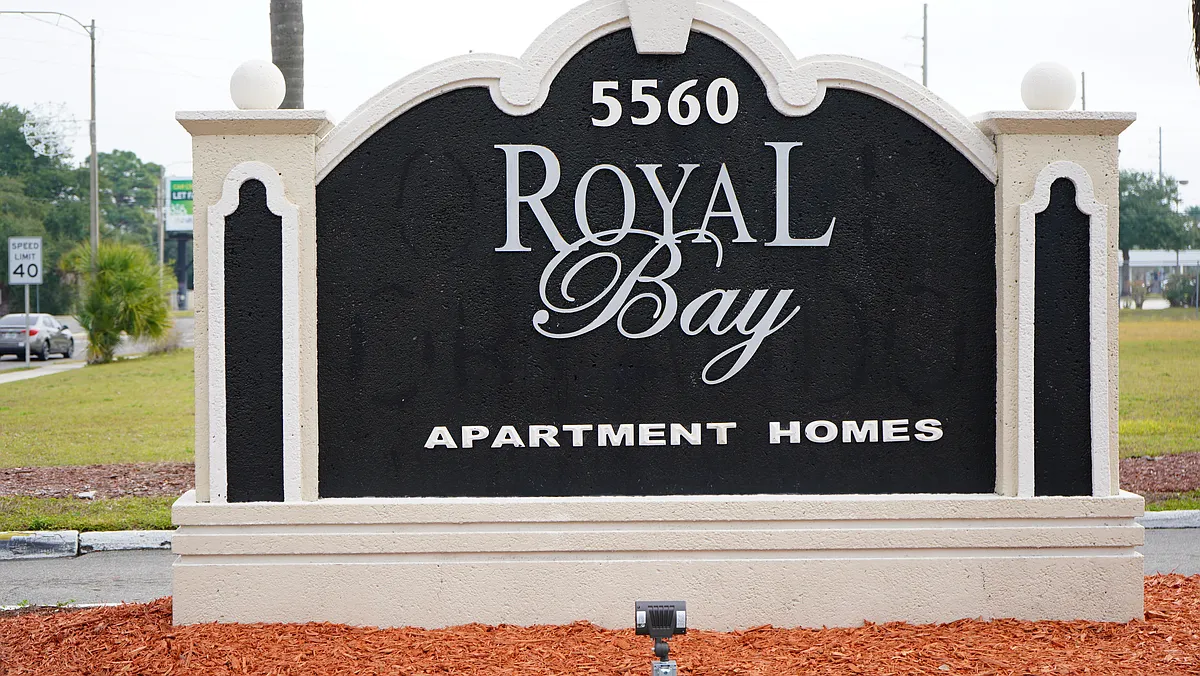 Building Photo - Royal Bay Apartments