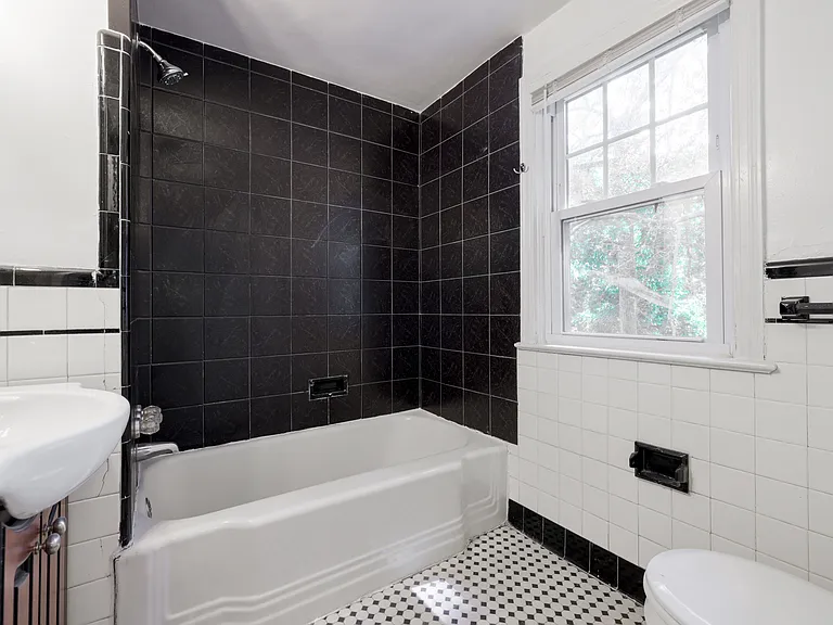4603 Guilford Pl — Photo 29