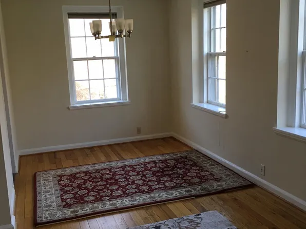 3881 Newark St NW APT C477, Washington, DC 20016