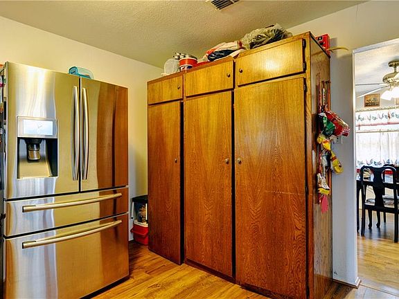 3rd image of 8536 County Road 508