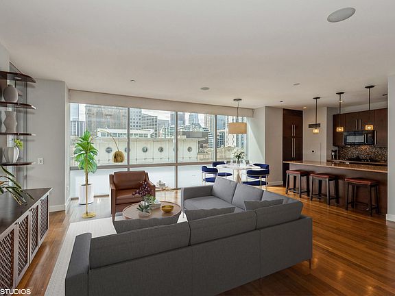 2nd image of 8 E Randolph St Unit 1608